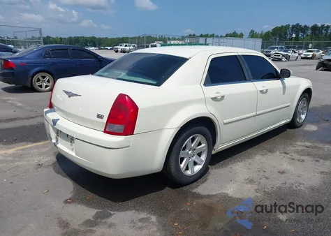 2005 Chrysler 300 Touring из США, поврежденный, VIN 2C3JA53G85H616771